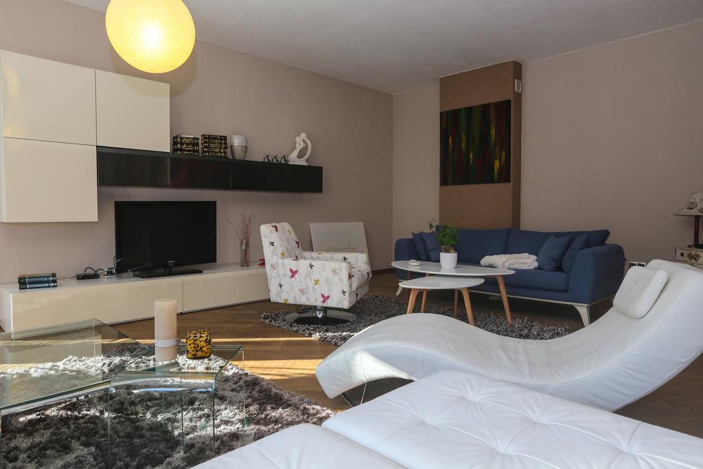 Farah Superior Apartments Bihać エクステリア 写真